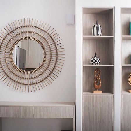 Urban Chic Luxury At The City Center Kalamata Exterior photo