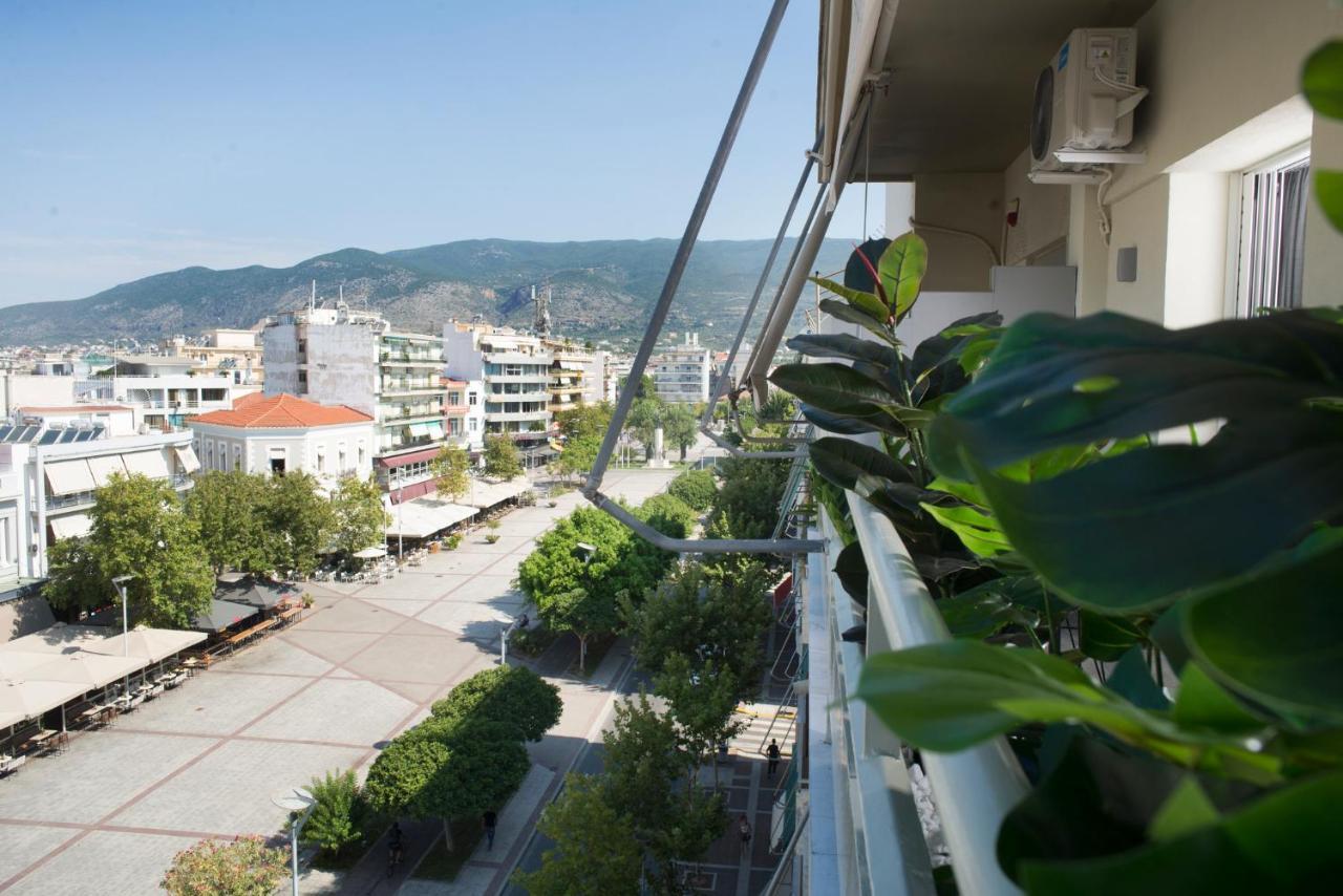 Urban Chic Luxury At The City Center Kalamata Exterior photo